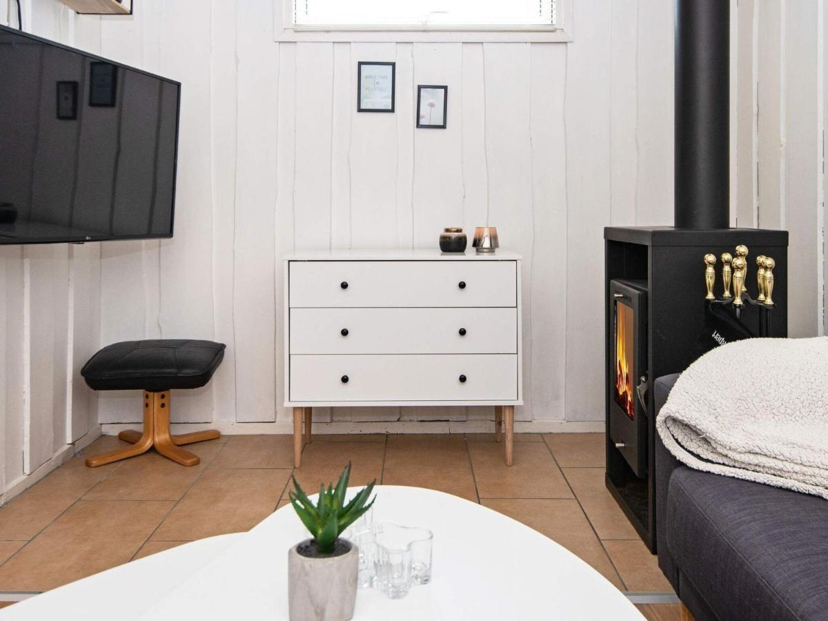 4 Person Holiday Home In Hemmet Esterno foto