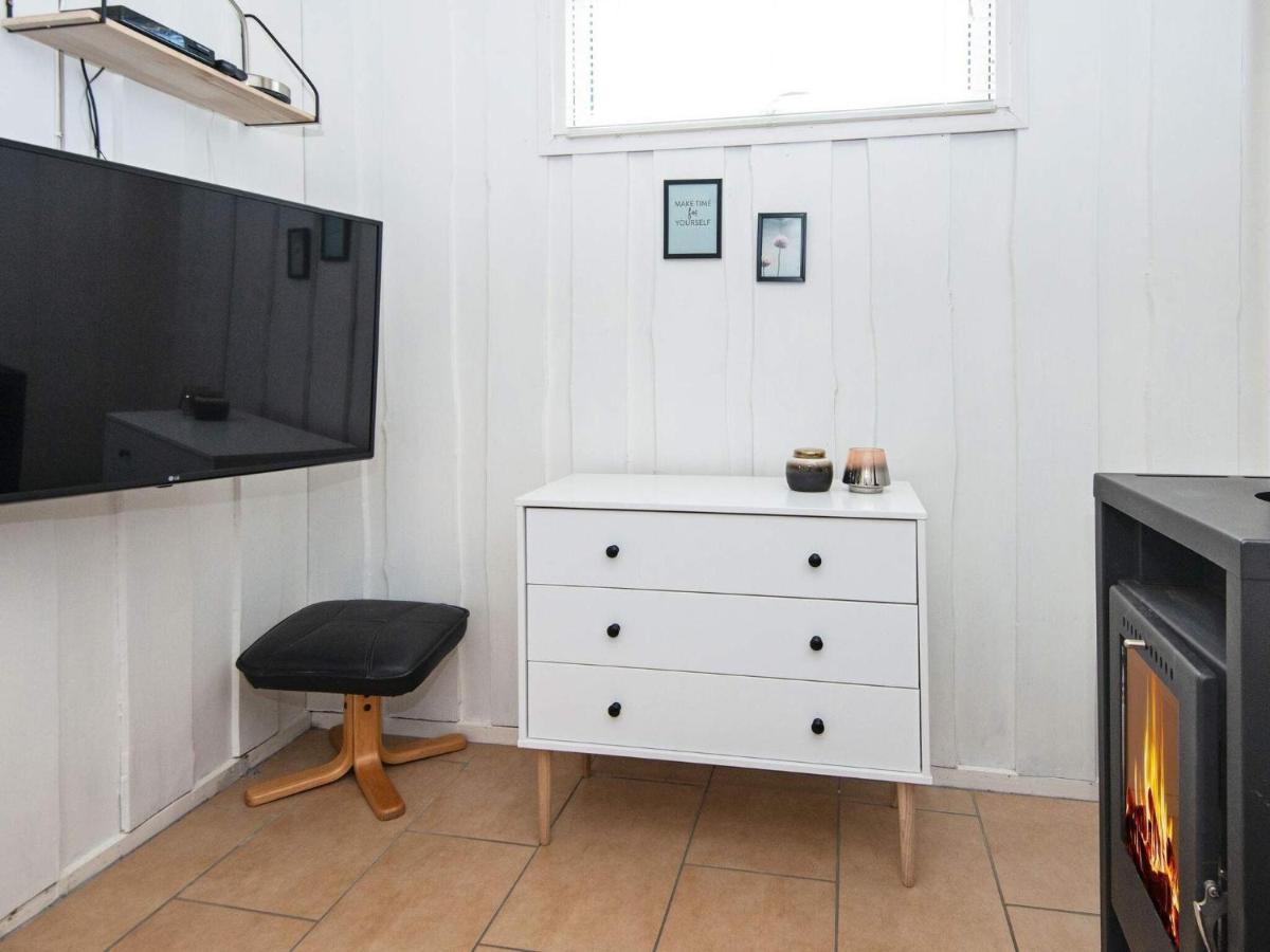 4 Person Holiday Home In Hemmet Esterno foto