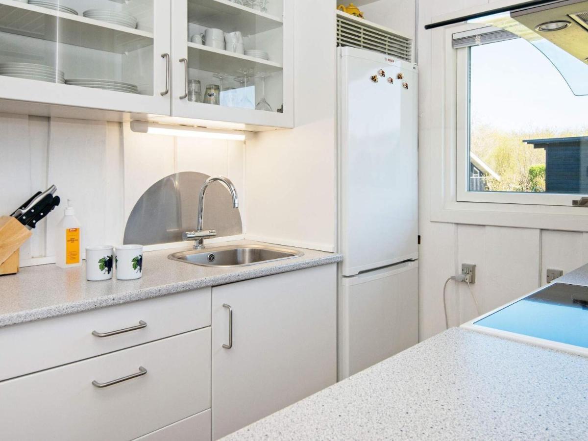 4 Person Holiday Home In Hemmet Esterno foto